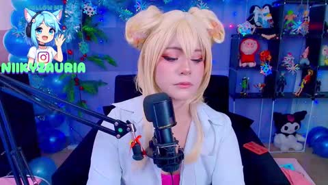 Snapshot of _niiky chatting on December 4, 2025, 5:10 pm niiky online show from December 4, 2025, 5:10 pm