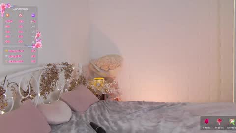 Snapshot of _noell_ chatting on January 12, 2025, 5:01 pm Vivian online show from January 12, 2025, 5:01 pm