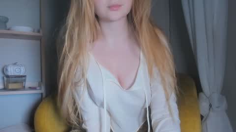 Snapshot of _o0o__ chatting on November 25, 2025, 9:15 pm Adalin online show from November 25, 2025, 9:15 pm