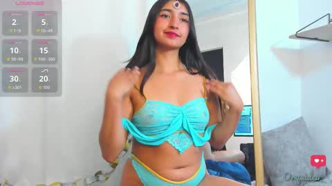 Orquidea  online show from October 22, 2025, 1:55 pm