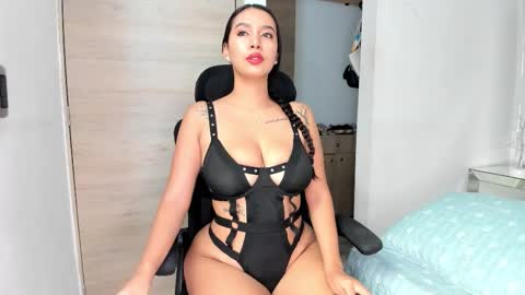 Snapshot of _pamela_saenz05 chatting on September 21, 2025, 11:39 pm Pamela online show from September 21, 2025, 11:39 pm