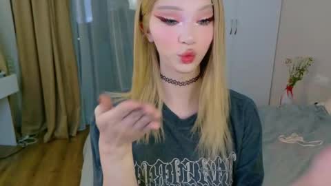 Snapshot of _paprika chatting on November 23, 2025, 6:52 pm _paprika online show from November 23, 2025, 6:52 pm