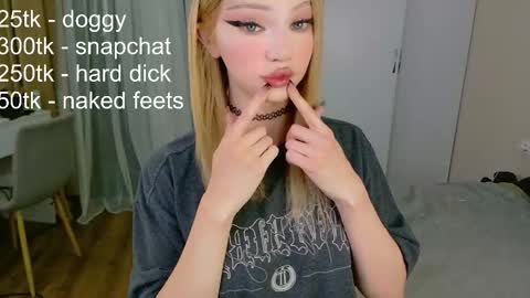 Snapshot of _paprika chatting on November 30, 2025, 8:24 pm _paprika online show from November 30, 2025, 8:24 pm