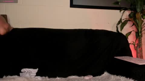 Snapshot of _paradissela chatting on February 17, 2026, 12:40 am GAIA online show from February 17, 2026, 12:40 am