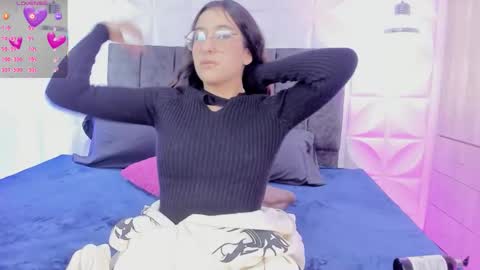 Pau online show from January 7, 2026, 12:40 pm