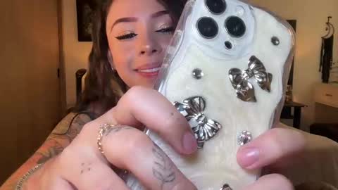 Snapshot of _paulah2 chatting on September 17, 2025, 8:43 pm _paulah2 online show from September 17, 2025, 8:43 pm