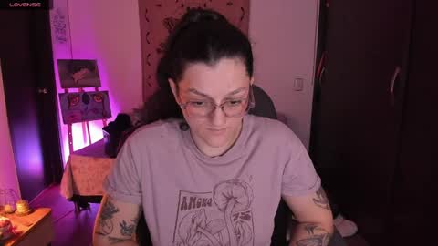 violeta ig  online show from May 31, 2026, 2:53 am
