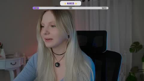 Snapshot of _penisflytrap_ chatting on October 28, 2025, 6:43 pm Viktoria online show from October 28, 2025, 6:43 pm