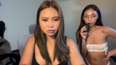 Snapshot of _petitechloe chatting on July 18, 2026, 6:34 pm _petitechloe online show from July 18, 2026, 6:34 pm