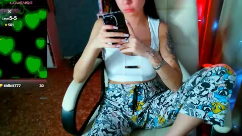 Ilona online show from December 23, 2024, 11:57 am