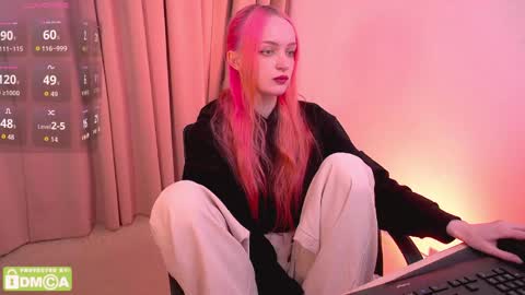 Maisie online show from April 19, 2026, 2:05 pm