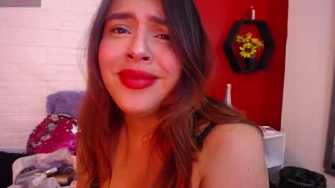 Laura online show from October 15, 2025, 6:19 pm