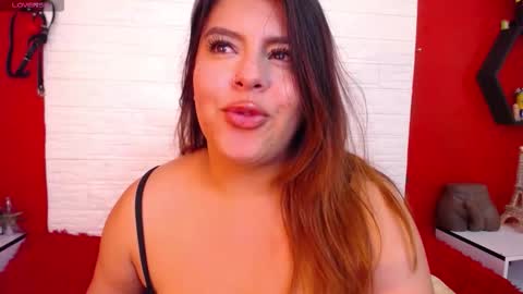 Laura online show from December 18, 2025, 6:58 pm