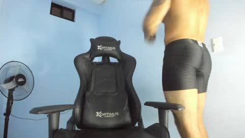 Snapshot of _poseidon1_ chatting on January 23, 2025, 3:37 am Poseidon online show from January 23, 2025, 3:37 am