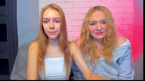 _prettybaby_ online show from December 14, 2025, 5:29 pm