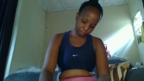 Snapshot of _queen_s chatting on December 16, 2024, 9:14 am queen online show from December 16, 2024, 9:14 am