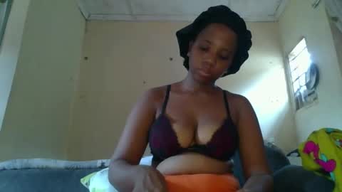 Snapshot of _queen_s chatting on January 8, 2025, 7:34 am queen online show from January 8, 2025, 7:34 am
