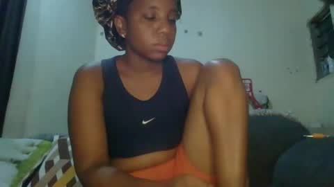 Snapshot of _queen_s chatting on January 21, 2025, 7:06 pm queen online show from January 21, 2025, 7:06 pm