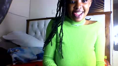 Snapshot of _quenncy98 chatting on March 5, 2025, 3:40 pm _quenncy98 online show from March 5, 2025, 3:40 pm