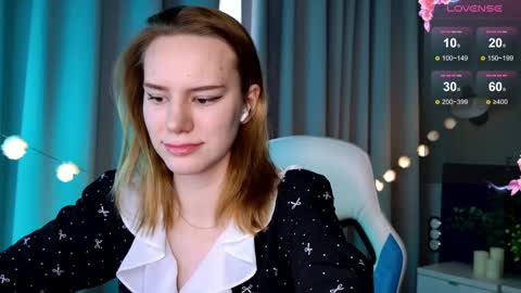 im Amy online show from March 3, 2025, 9:44 am