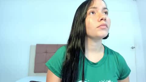 _rapunzeel online show from September 26, 2025, 4:22 pm