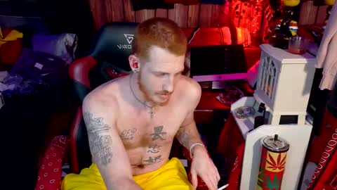 REDxxx online show from October 25, 2025, 2:46 pm