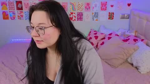 LISSAPVT IS OPEN online show from February 22, 2025, 7:25 pm