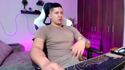 Snapshot of _robertobaggio chatting on March 1, 2025, 12:56 pm Roberto online show from March 1, 2025, 12:56 pm