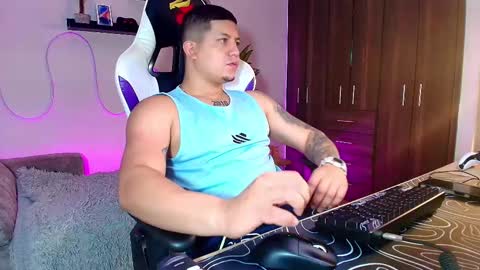 Snapshot of _robertobaggio chatting on March 11, 2025, 12:50 pm Roberto online show from March 11, 2025, 12:50 pm