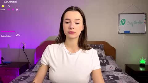 Snapshot of _rosyrose_ chatting on September 10, 2025, 10:15 am Join my fanclub turn green and get many benefits and discounts online show from September 10, 2025, 10:15 am