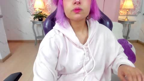     1430  2100  -5  online show from December 7, 2024, 8:16 pm