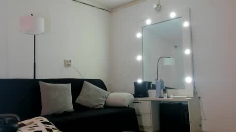 sair online show from November 2, 2025, 5:59 pm