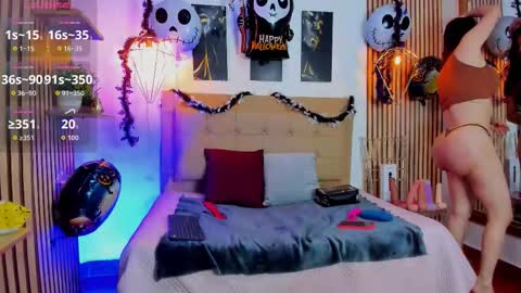 SAMANTHA FOX online show from October 30, 2025, 9:44 am