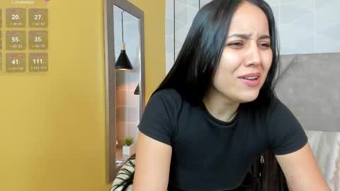 Snapshot of _sammy_fit chatting on December 3, 2025, 12:47 pm Antonella online show from December 3, 2025, 12:47 pm