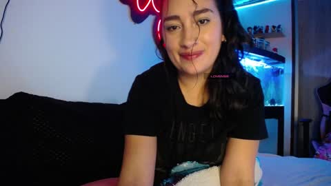  SantaLove  online show from January 6, 2025, 1:42 am