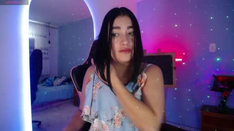  SantaLove  online show from September 18, 2025, 6:32 pm