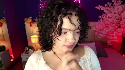 Sara online show from May 20, 2026, 4:18 am