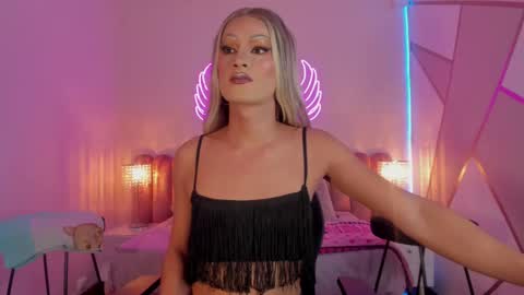 Scarlett online show from March 12, 2025, 3:35 am