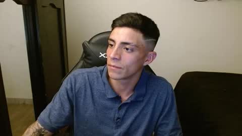 Snapshot of _schnnneider_ chatting on October 29, 2025, 11:17 pm SCHNEIDER online show from October 29, 2025, 11:17 pm