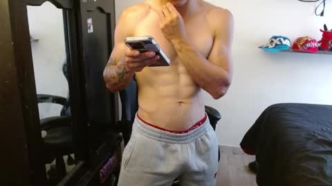 Snapshot of _schnnneider_ chatting on November 10, 2025, 5:56 pm SCHNEIDER online show from November 10, 2025, 5:56 pm