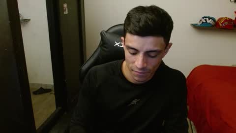 Snapshot of _schnnneider_ chatting on November 12, 2025, 10:41 pm SCHNEIDER online show from November 12, 2025, 10:41 pm