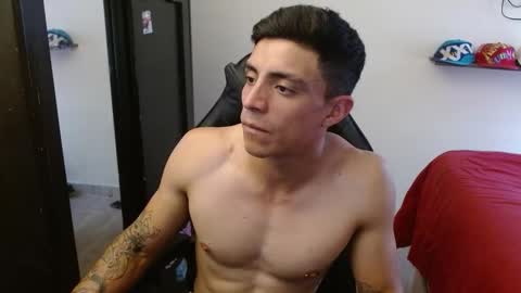 Snapshot of _schnnneider_ chatting on November 15, 2025, 6:48 pm SCHNEIDER online show from November 15, 2025, 6:48 pm