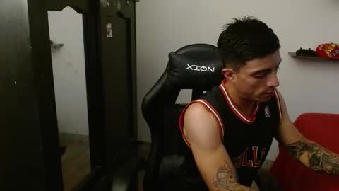 Snapshot of _schnnneider_ chatting on November 30, 2025, 10:14 pm SCHNEIDER online show from November 30, 2025, 10:14 pm