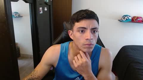 Snapshot of _schnnneider_ chatting on December 17, 2025, 5:30 pm SCHNEIDER online show from December 17, 2025, 5:30 pm