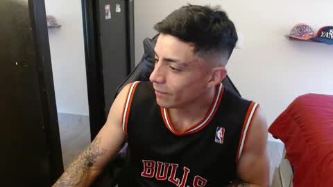 Snapshot of _schnnneider_ chatting on January 15, 2026, 4:44 pm SCHNEIDER online show from January 15, 2026, 4:44 pm