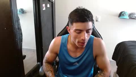 Snapshot of _schnnneider_ chatting on January 18, 2026, 9:40 pm SCHNEIDER online show from January 18, 2026, 9:40 pm