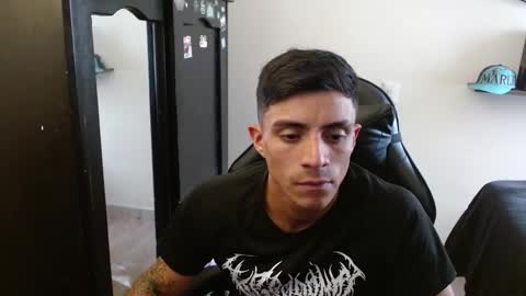 Snapshot of _schnnneider_ chatting on February 4, 2026, 9:09 pm SCHNEIDER online show from February 4, 2026, 9:09 pm