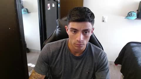 Snapshot of _schnnneider_ chatting on February 9, 2026, 8:35 pm SCHNEIDER online show from February 9, 2026, 8:35 pm