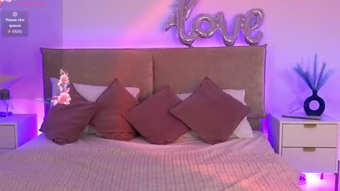 Snapshot of _selestia_ chatting on April 24, 2026, 1:02 pm Selestia online show from April 24, 2026, 1:02 pm