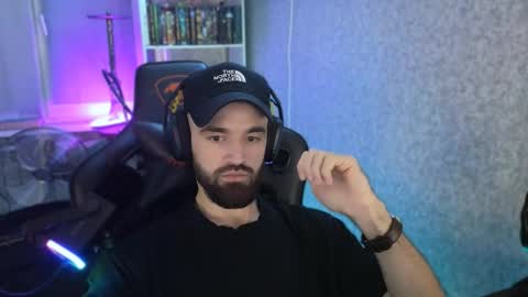 Ask me online show from October 4, 2025, 11:36 pm